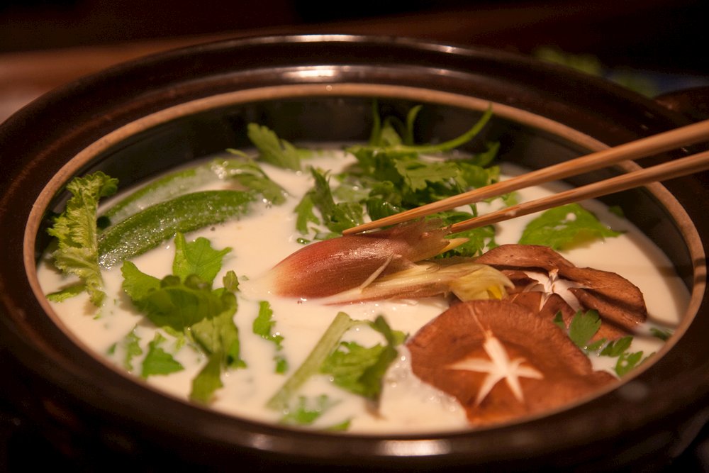 How to Nabe: A Complete Guide to Japanese Hot Pot - San-J